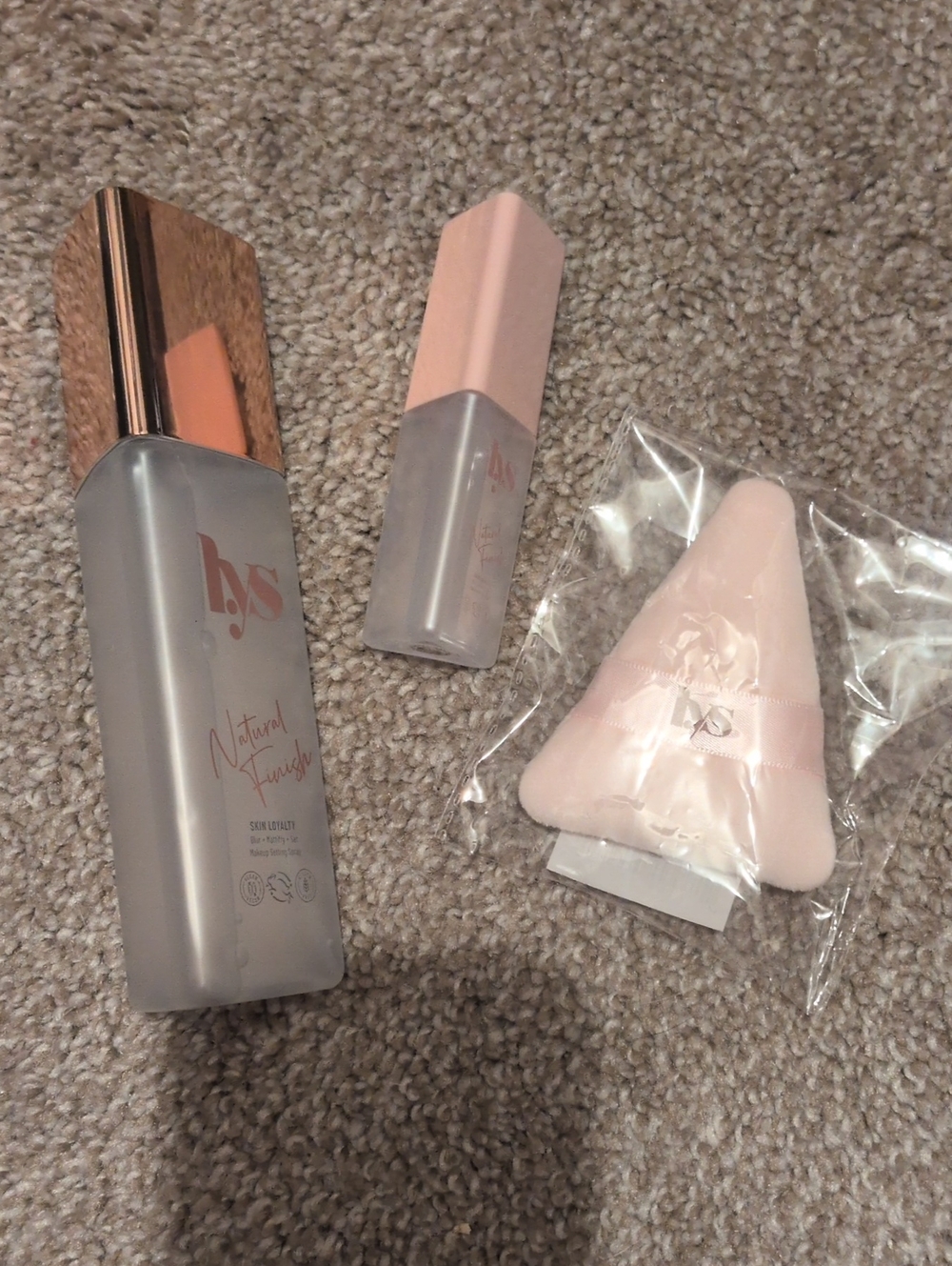 LYS Natural Finish Makeup Setting Mist & Applicator